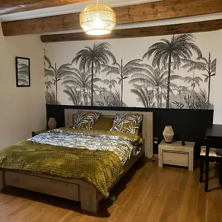 La Maisonnée Auvergnate Hébergement de vacances *